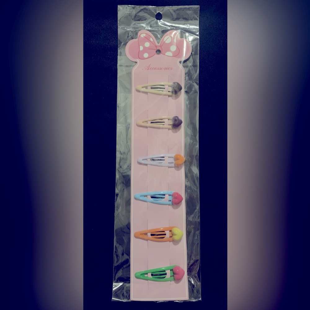 Accessories hair clips (six)